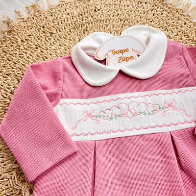  Macacão Tricotil (Tricot 100% Algodão) com Gola e Bordado - Rose com Flores e Corações